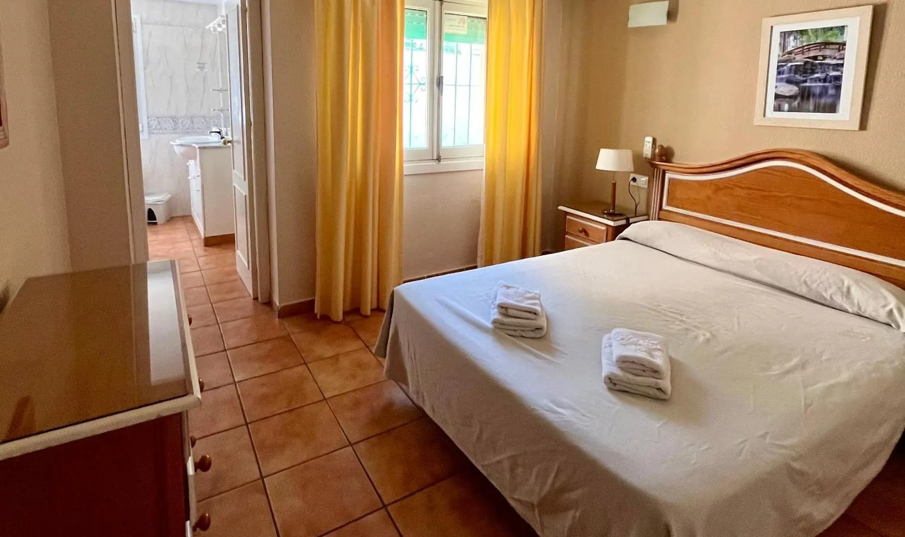 Marbella Villas 0*,